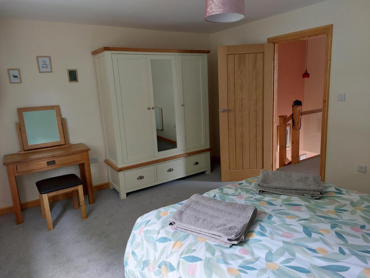 Two Bedroom Cottage - Country Lane -10 Min Walk To Perranporth Beach Exterior foto